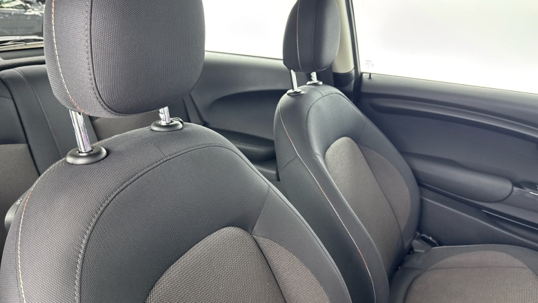 MINI Hatchback 1.5 Cooper Classic II 3dr Petrol Hatchback